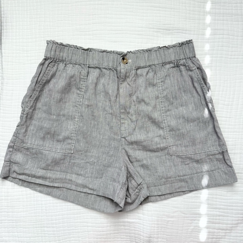 Lou & Grey for Loft light gray elastic waist linen shorts size 10 -Super soft